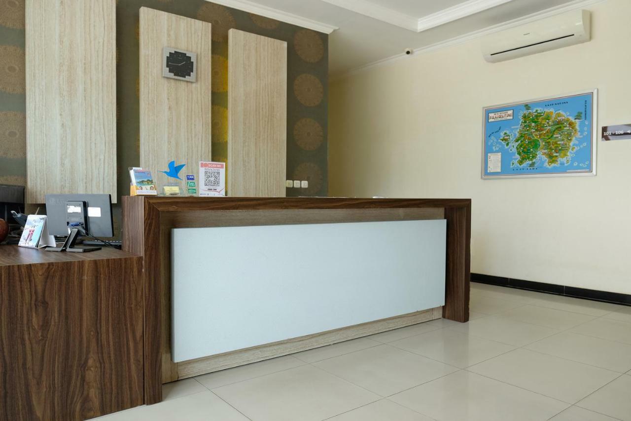 Oyo 1616 Hotel Central City 2 Танджунгпандан Экстерьер фото